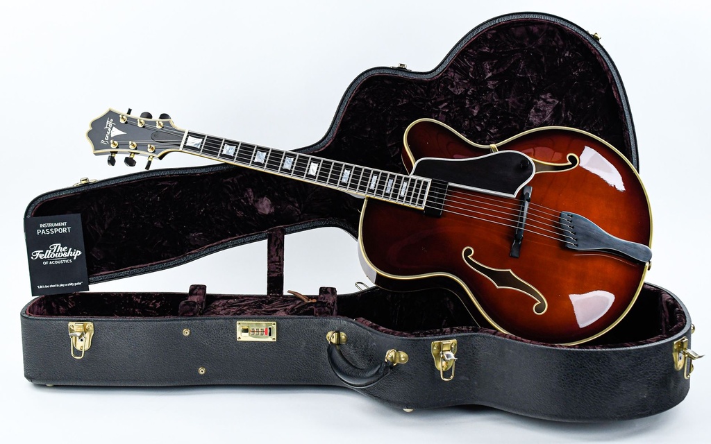 Benedetto Fratello Archtop 2002.jpg