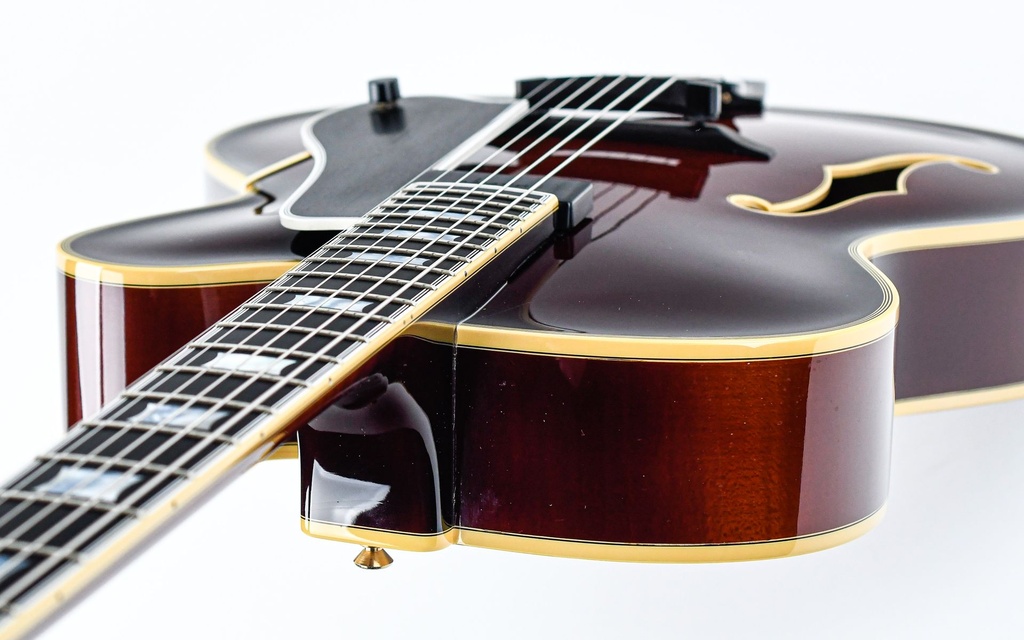 Benedetto Fratello Archtop 2002-8.jpg
