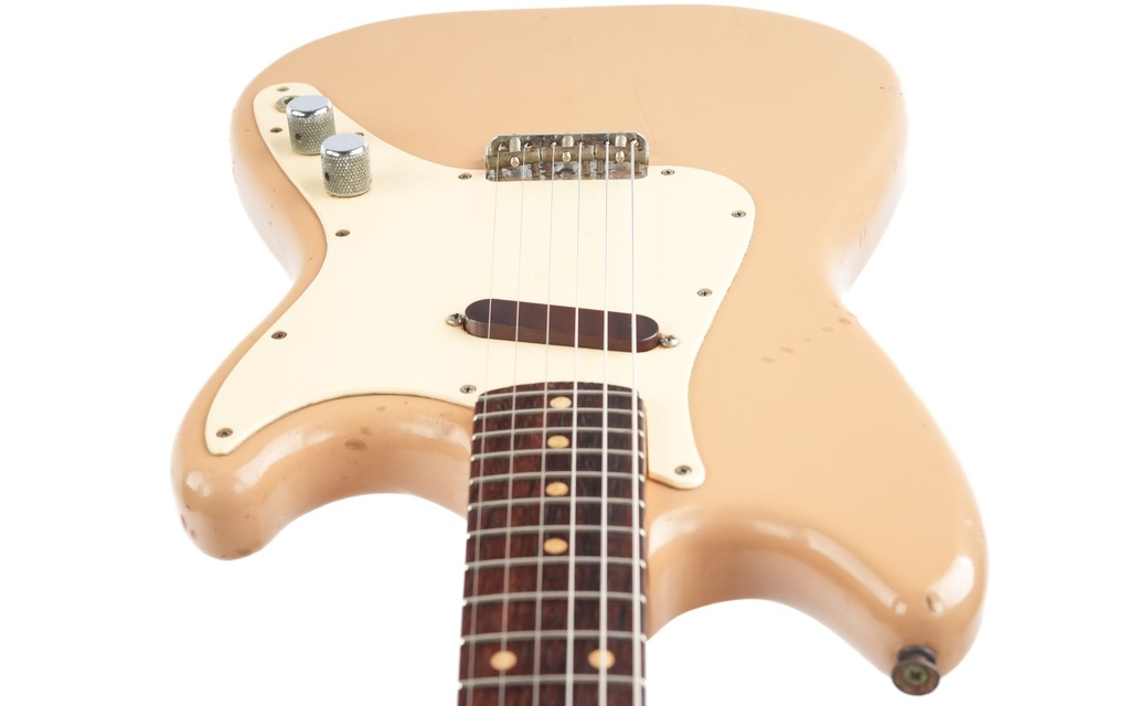 Fender Musicmaster Desert Sand 1960-12.jpg