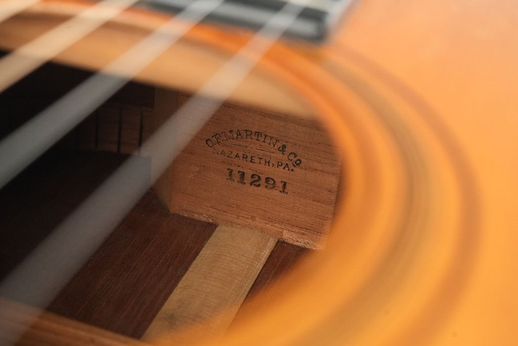 Martin 017 Spruce Mahogany 1911-11.jpg