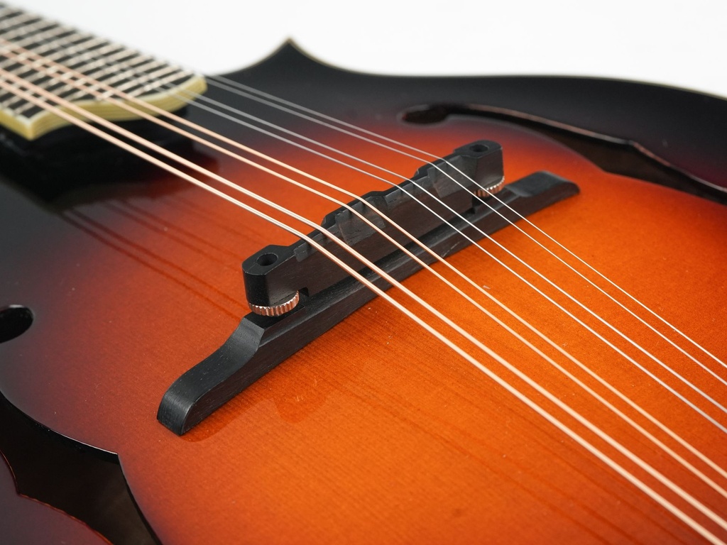Eastman MD615 Sunburst 2015-10.jpg