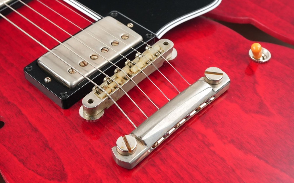 Gibson Custom 1964 ES335 Reissue Sixties Cherry VOS-10.jpg