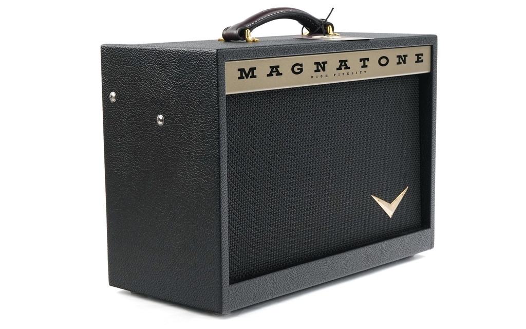 Magnatone Starlite Reverb 1x8 Combo Traditional Black-4.jpg