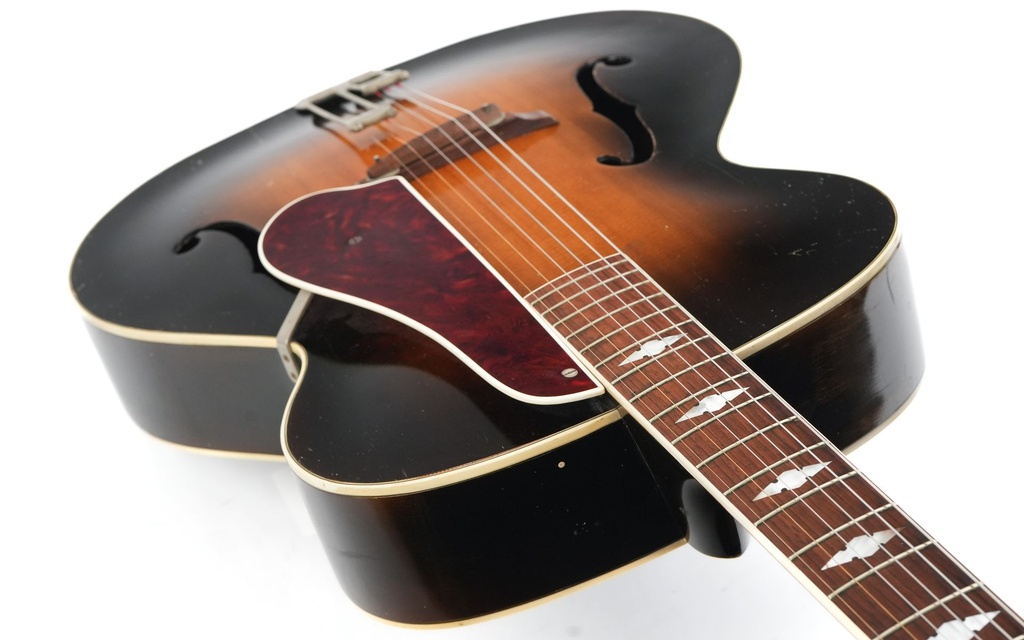 Epiphone Triumph 1947-8.jpg