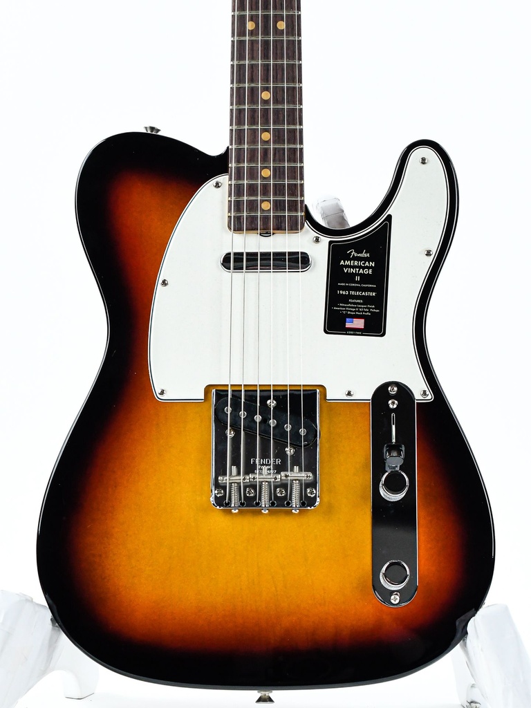Fender American Vintage II 1963 Telecaster 3 Color Sunburst RW-5.jpg