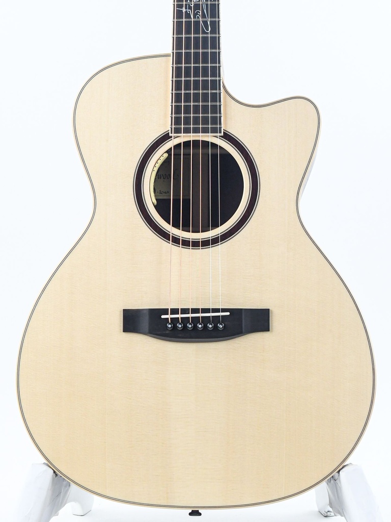 Lakewood M31 Sungha Jung Signature Model-3.jpg