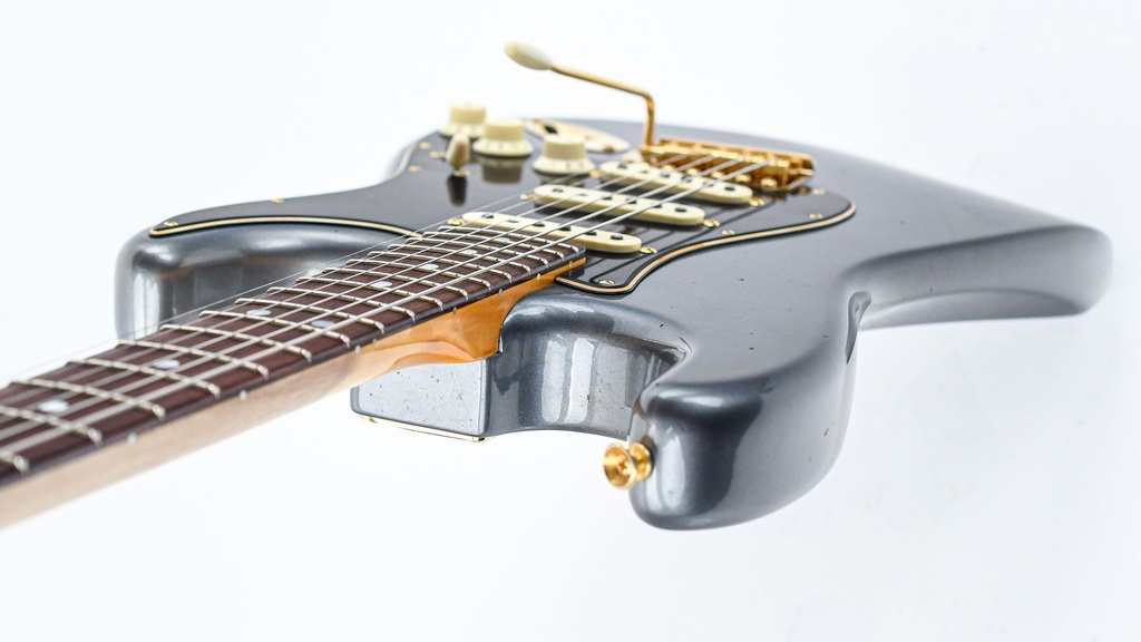 Fender Custom Shop LTD 65 Dual Mag Stratocaster Journeyman_CC Charcoal Frost Metallic-9.jpg