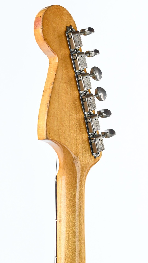 Fender Bass VI White 1963-5.jpg