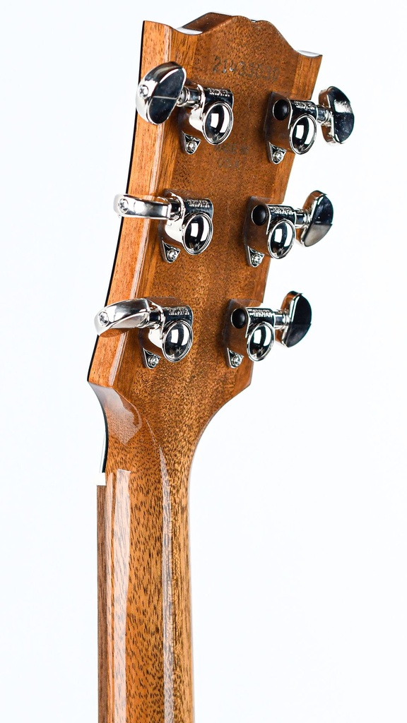 Gibson SJ200 Studio Walnut Burst-5.jpg