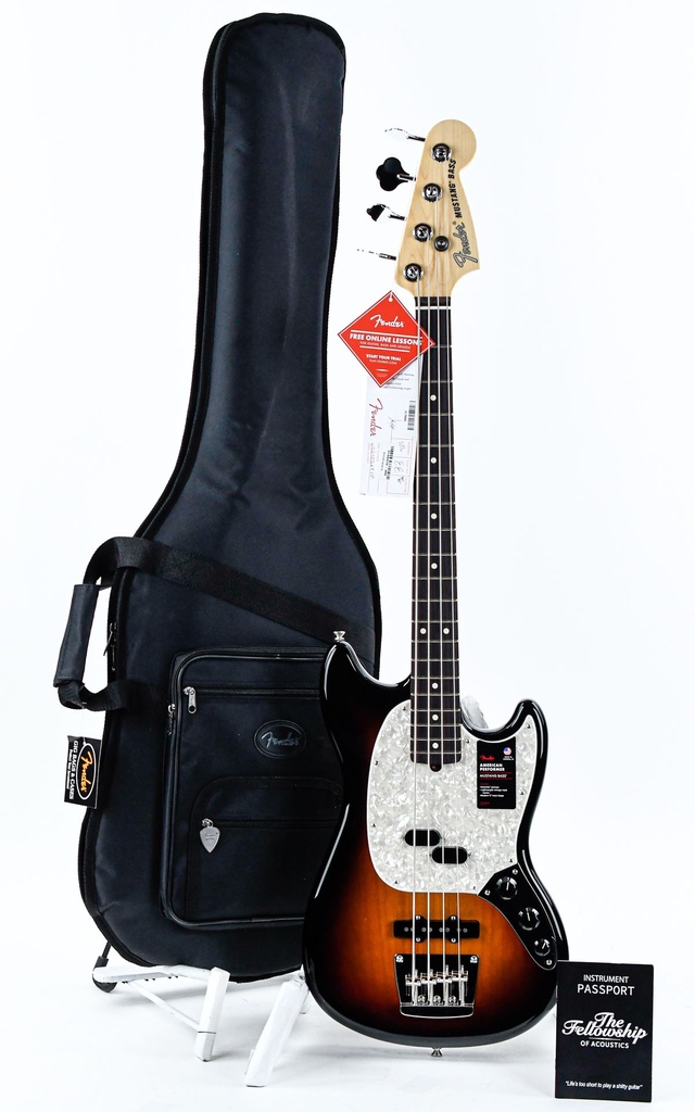 Fender American Performer Mustang Bass 3 Tone Sunburst RW.jpg