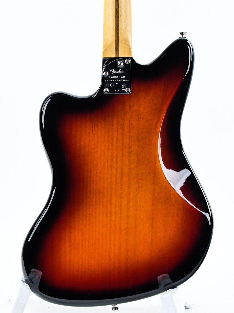 Fender Player Stratocaster 3 Tone Sunburst MN-6.jpg