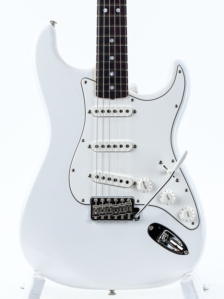Fender Custom Shop 65 Stratocaster CC RW Faded Arctic White-3.jpg
