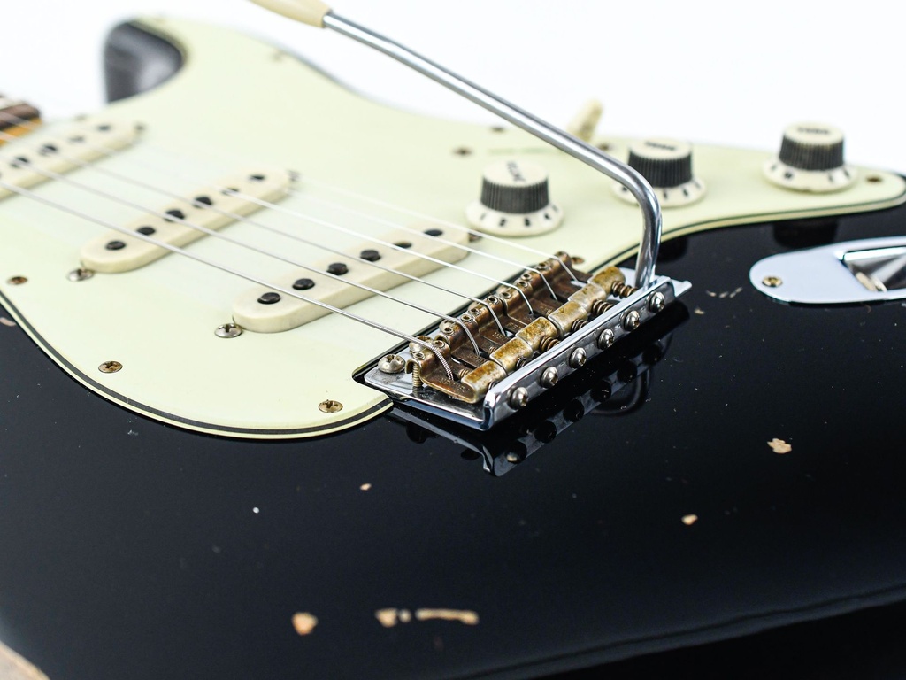 Fender Custom Shop Michael Landau Signature 1968 Stratocaster Relic-11.jpg
