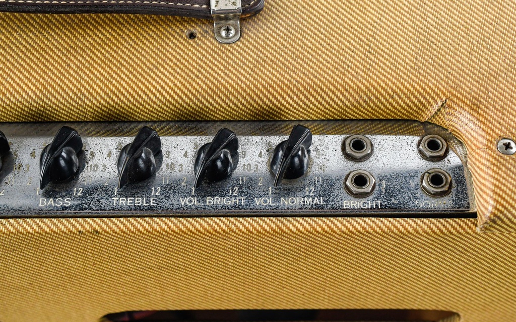 Fender Bassman 1957-9.jpg