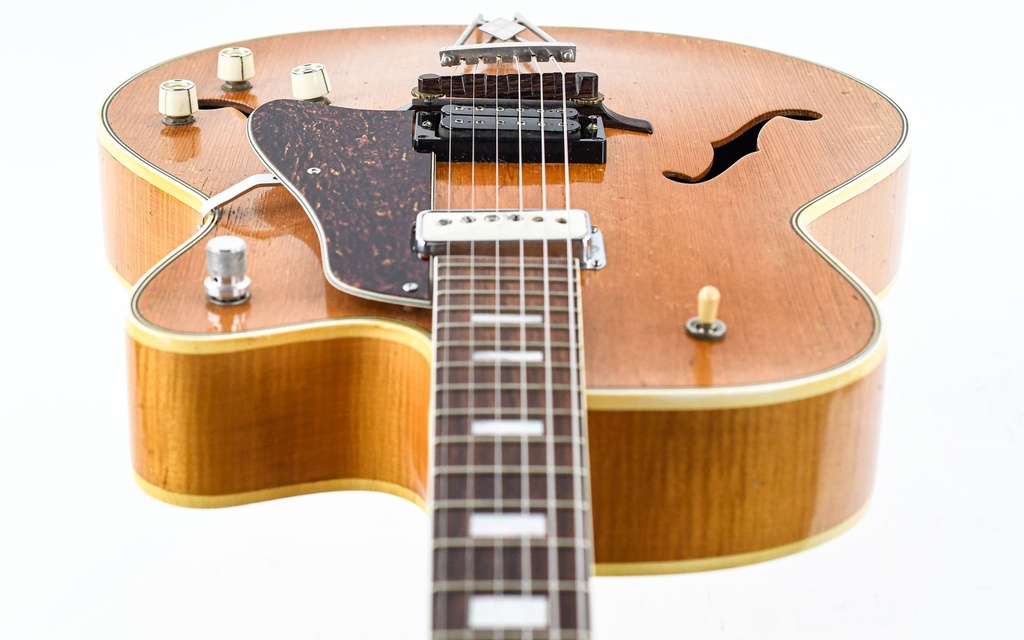 Levin MT330 NT Archtop 1960s-12.jpg