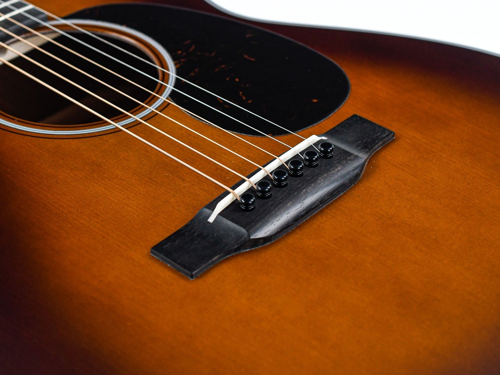 Martin Custom Shop 00018 12 Fret Adirondack Mahogany-11.jpg