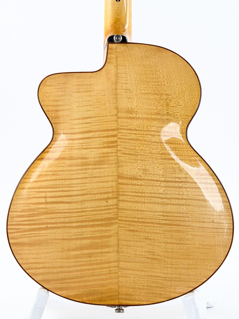 Hans de Louter Archtop Spruce Maple 1985-6.jpg