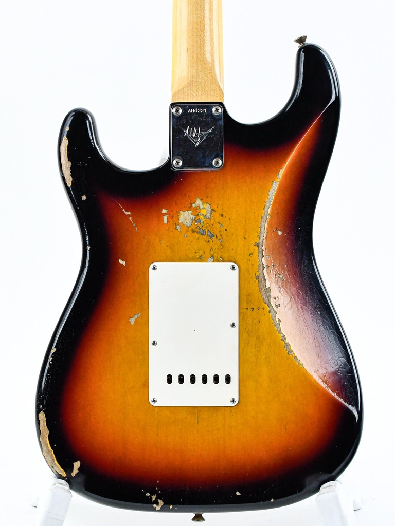 Fender Custom 63 Stratocaster Masterbuilt Andy Hicks Relic 3 Tone Sunburst-7.jpg