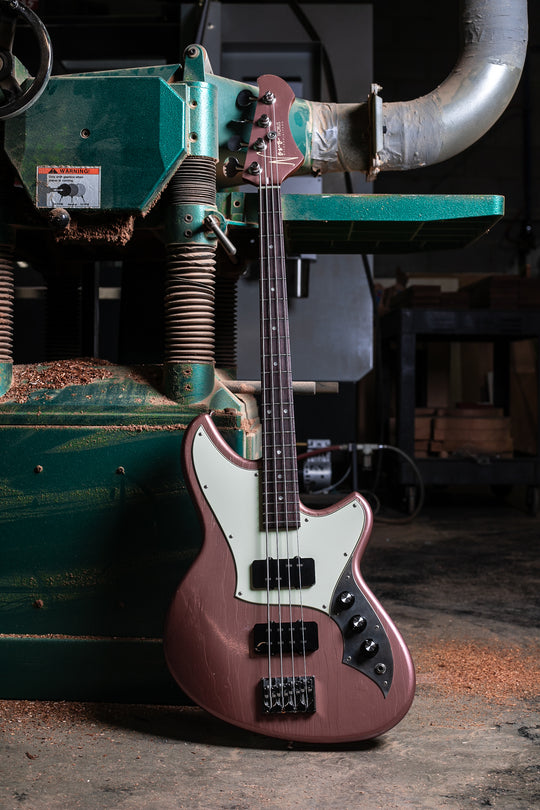 Novo Ivorus Bass Burgundy Mist