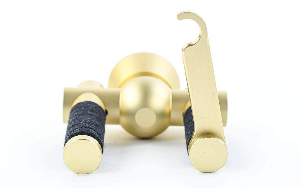 Bulldog Guitar Hanger Gold + Guitar Lock Gold
